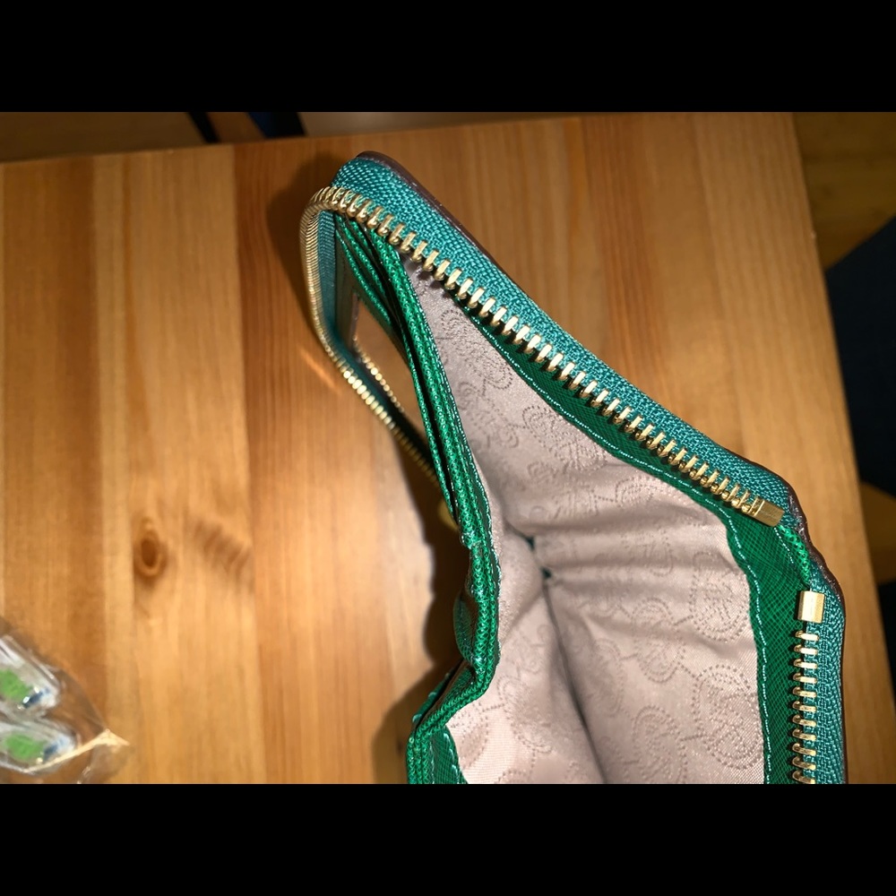 Michael Kira wallet green pre-owned - Picture 4 of 4